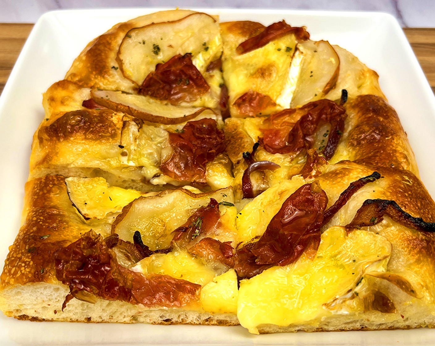 Pear & Goat Cheese Pizzetta