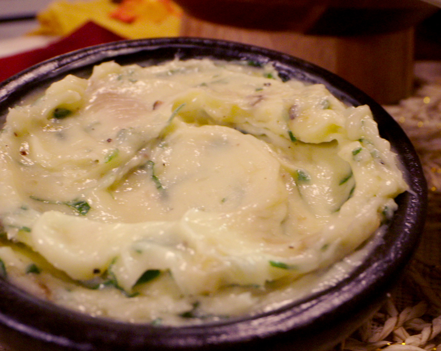 step 7 Sprinkle the Fresh Chives (1 bunch) over the mashed potatoes and serve with the warm gravy.