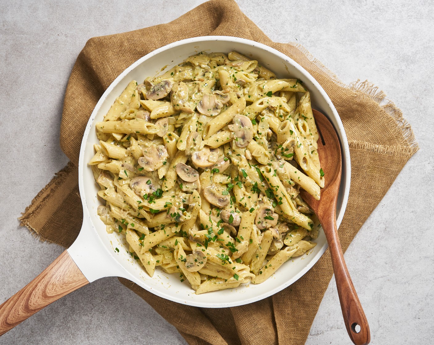 Pesto Penne with Creamy Mushroom Sauce