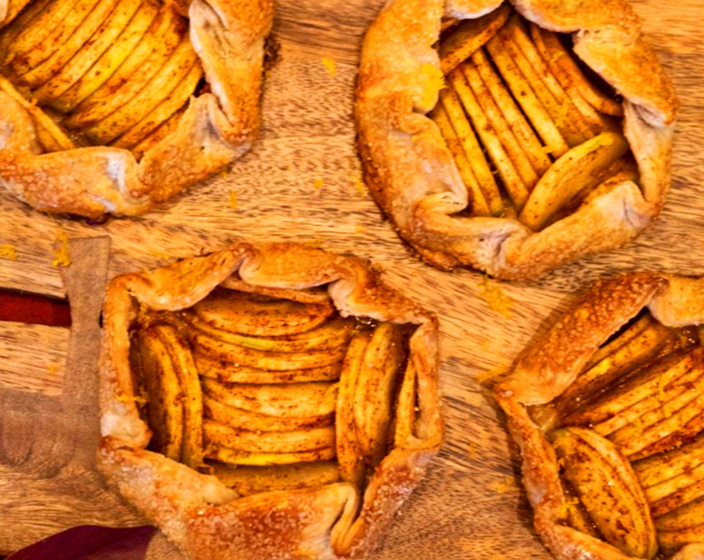 step 14 Bake for 30-35 minutes, until the pastry is golden brown and the apples are tender. Let rest for 10 minutes before serving.